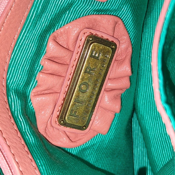 Isabella Fiore Leather Pink Bow Front Crossbody Black - Picture 9 of 10